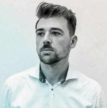 Licenciado en física imparte clases particulares online: física, matemáticas, tecnología, electrónica,…