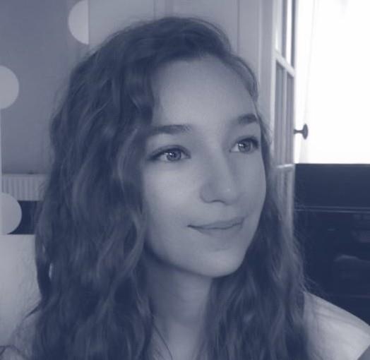 Professeure de Biologie en ligne, avec un BAC spé SVT, une licence Biologie Santé et actuellement en école d'ingénieure.
J'ai plus de 3 ans d'expérience en tant que professeure particulier.
Chaque élève est différent, venez découvrir VOTRE méthode de trav