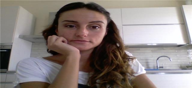 Laureata Magistrale in Scienze chimiche presso l'Università di Genova