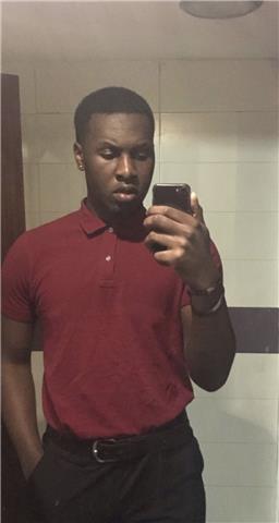 Profesor de inglés avanzado ofrece clases de inglés a alumnos desde primaria hasta bachillerato