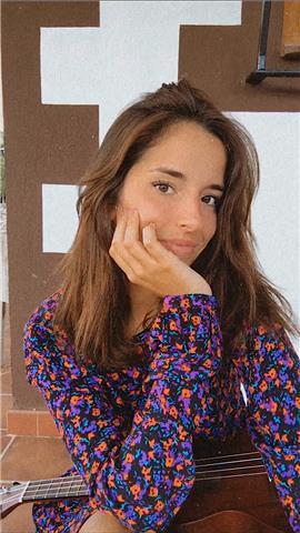 Soy maestra de educación infantil y primaria con ganas de aprender con los niños y niñas. educación emocional como punto de partida