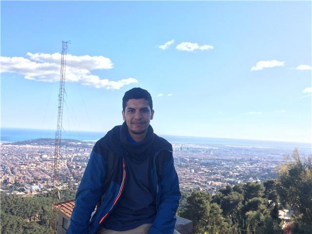 Profesor de Inglés, ofrezco clases particulares de conversación, ayuda con la corrección de las tareas universitarias y del investigación
