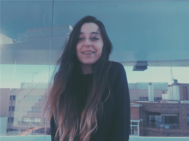 Estudiante de la universidad de artes tai ofrece impartir clases a alumnos de primaria y eso de lengua castellana