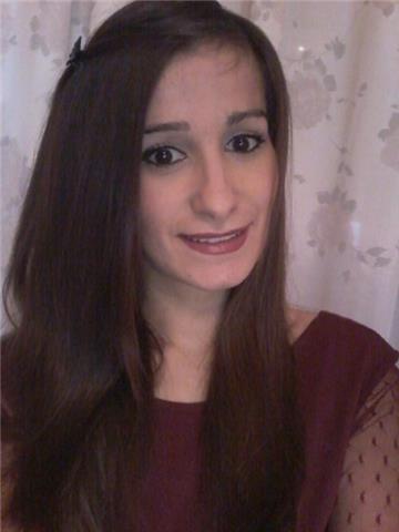 Laureanda in giurisprudenza impartisce lezioni di matematica, latino, diritto, italiano, scienze a studenti di scuole medie e superiori