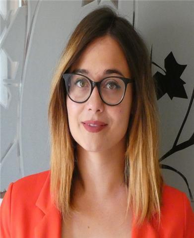 Laureata in scienze aziendali e giuridiche offre lezioni online circa le seguenti materie: diritto commerciale, amministrativo, civile, costituzionale, privato, economia aziendale