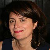 Sono una guida turistica che lavora da anni con turisti francofoni e credo di aver acquisito esperienza per impartire lezioni in lingua francese