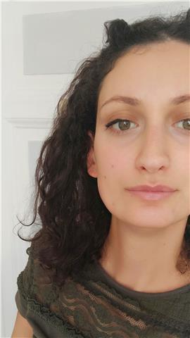 Arteterapeuta propone lezioni o laboratori ad adulti a Roma