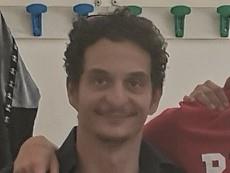 Insegnante impartisce ripetizioni per materie umanistiche