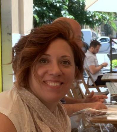 Sono insegnante e guida turistica! Nelle mie lezioni e nei miei tour cerco sempre di catturare l'attenzione dei partecipanti e di capire i loro interessi, su cui focalizzo l'attenzione!