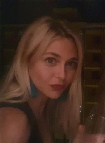 Doy clases particulares de francés e inglés, también de apoyo escolar en distintas asignaturas de la rama de letras. solo deja una opción en “materia”