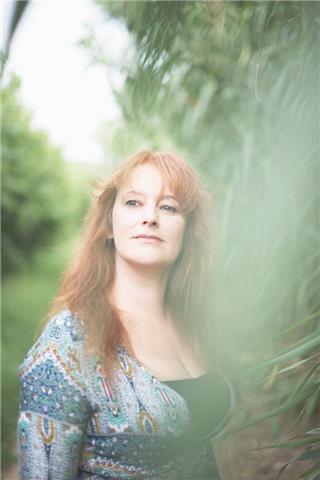 PROFESORA DE ALEMÁN
