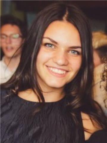 Studentessa universitaria offre ripetizioni per bambini e ragazzi delle elementari e medie. Inglese anche per le superiori