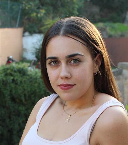 Doy clases particulares económicas de diferentes materias como lengua, historia, matemáticas, inglés