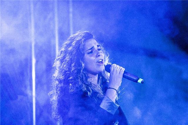 Insegnante laureata in Canto Jazz specializzata sulla tecnica vocale, respirazione e repertorio pop, soul, jazz, blues, R&B, funky e musical