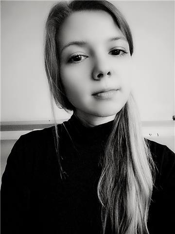 Tania, la ragazza russa, che insegna cinese online