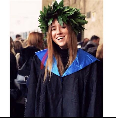 Laureata magistrale in america offre ripetizioni di inglese online per tutte le età!