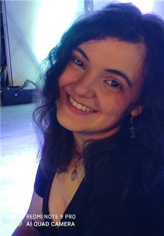 Salve! Sono una studentessa di Biotecnologie , diplomata al liceo scientifico e offro lezioni di biologia, (su richiesta anche di chimica e matematica). La bellezza di queste discipline saprà appassionarvi sicuramente 😉