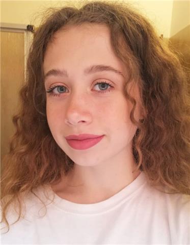 Ragazza appena diplomata al Liceo delle Scienze Umane A. Sanvitale di Parma offre lezioni di materie umanistiche