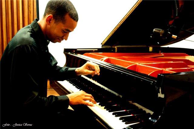 Clases de piano y música moderna