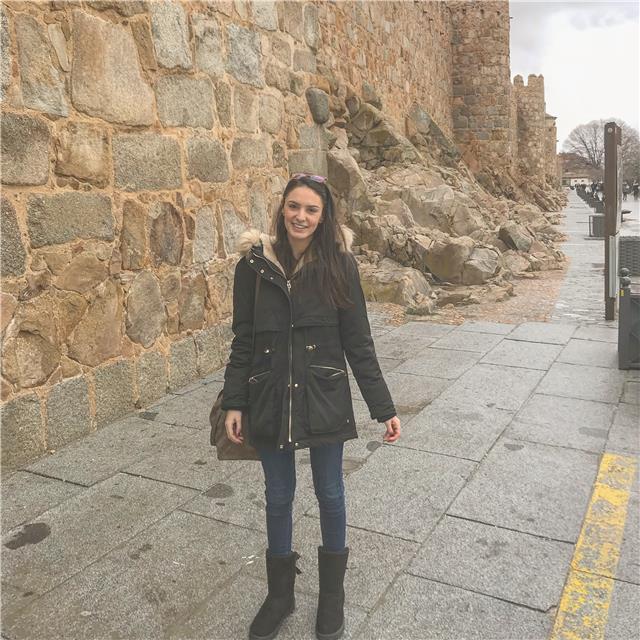 Maestra de educación primaria ofrece clases particulares de todas las materias