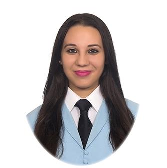 Licenciada en estudios franceses