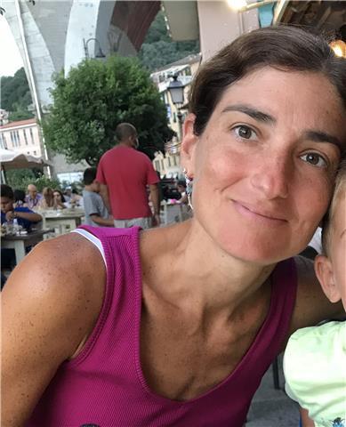 Laureata in chimica e tecnologia farmaceutiche propone lezioni di chimica, fisica, matematica e scienze