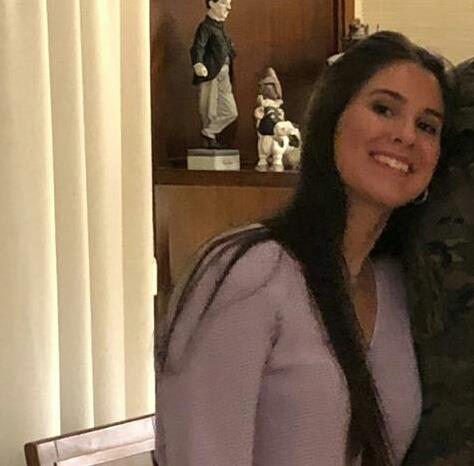 Doy clases particulares de química en todos los niveles hasta bachillerato, así como apoyo escolar en nivel de primaria y eso si es necesario