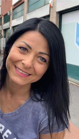 Madrelingua tedesca offre a Roma oppure via zoom lezioni di tedesco sia conversazioni oppure correzioni compiti