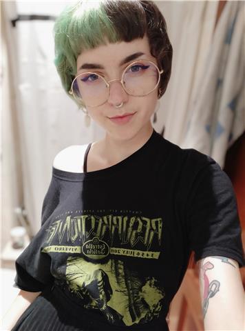 Titulada en ilustración ofrece clases prácticas en asturias