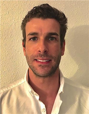Graduado en Traducción e interpretación con experiencia en clases de inglés y árabe. Sevilla