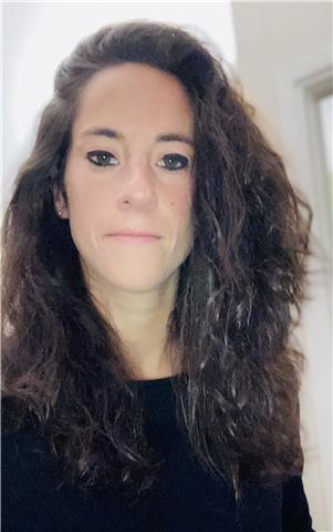 Ragazza di 28 anni offre lezioni di lingua italiana