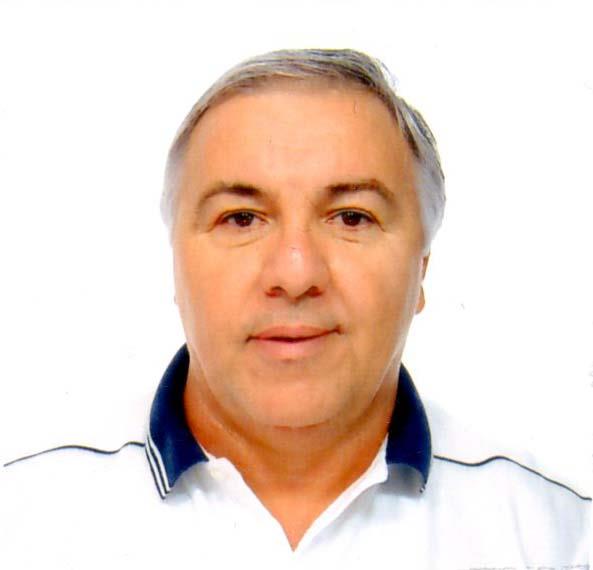 Ingegnere laureato all'estero in geodesia, offre lezioni private individuali o piccoli gruppi di matematica basica, trigonometria e geometria per studenti dell'educazione elementare, media e superiore basica. madrelingua spagnolo e italiano