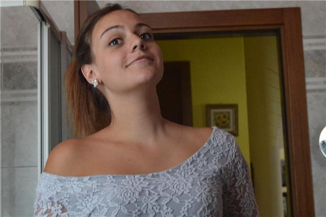 Laureata in filosofia offre lezioni di italiano, storia, filosofia