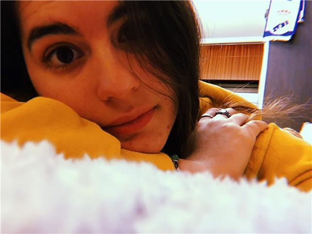 Doy clases particulares, hasta 4º de la eso, de materias que tengan que ver con humanidades, además de inglés y euskera