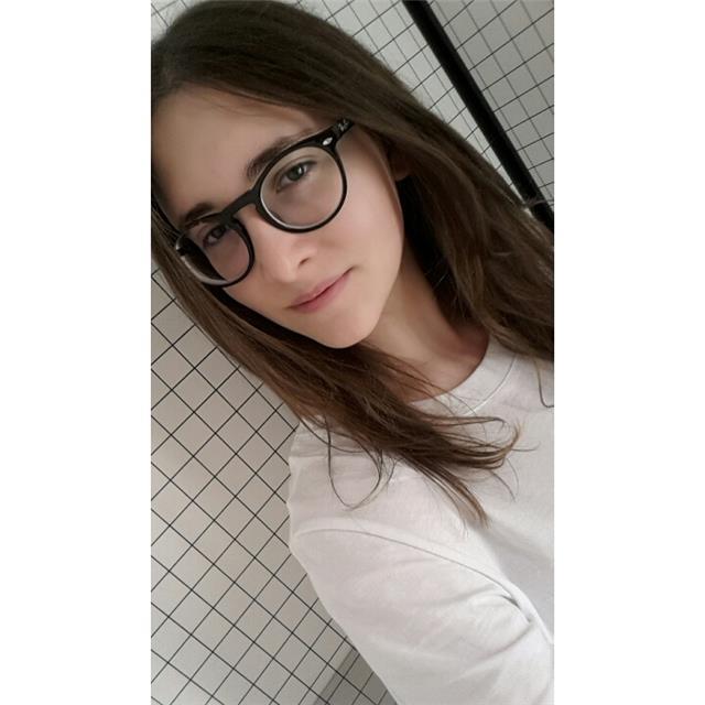 Ciao, sono al 4° anno di liceo delle scienze umane, offro ripetizioni di italiano per ragazzi delle medie e elementari. Massima serietà