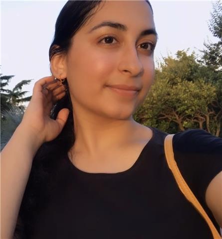 Profesora con un nivel alto de inglés, nativo. Con ganas de emprender clases e impartir enseñanza
