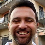 La didattica, insieme alla ricerca scientifica, è la mia passione, e cerco di farla nel miglior modo possibile, con l'obiettivo di formare e appassionare i miei studenti