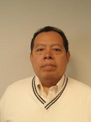 Maestro de inglés con experiencia en clases para adolescente y adultos enfocado en áreas específicas