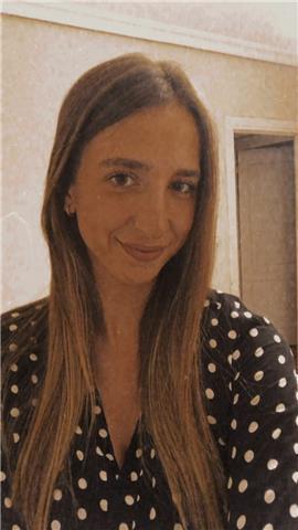 Ex alumna de colegio prácticamente inglés da clases particulares. además he trabajado allá como azafata de vuelo utilizando el idioma a diario