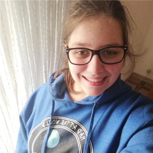 Ho conseguito il diploma di liceo delle scienze umane, e ho un attestato di servizio civile del progetto  la vita è adesso  riguardante i minori