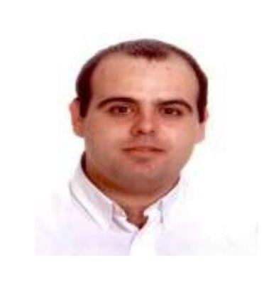 Profesor de historia imparte clases de inglés y de ciencias sociales a alumnos que lo necesiten