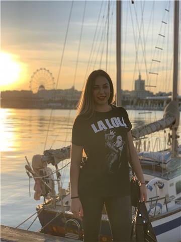 Maestra de educación primaria, clases desde infantil hasta secundaria, b2 de inglés (cambridge certificate)