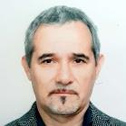 Laureato in fisica impartisce lezioni di matematica per scuole superiori. esperienza più che trentennale