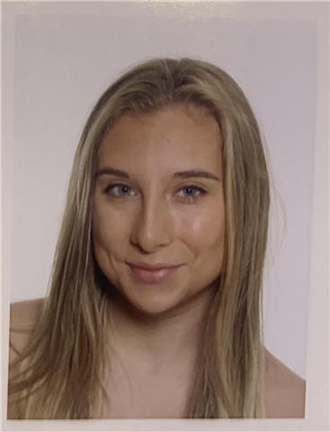 Graduada en educación primaria con mención en lengua inglesa, capacitada para impartir cualquier asignatura de dicha etapa (madrid)