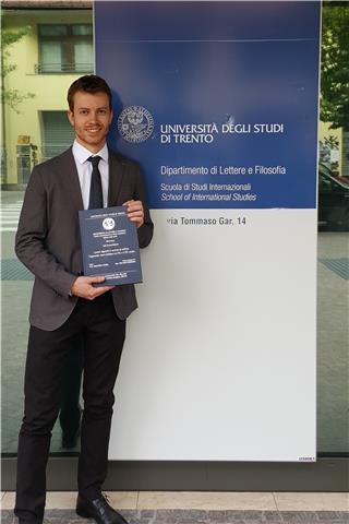 Insegnante per scuole medie e superiori materie umanistiche