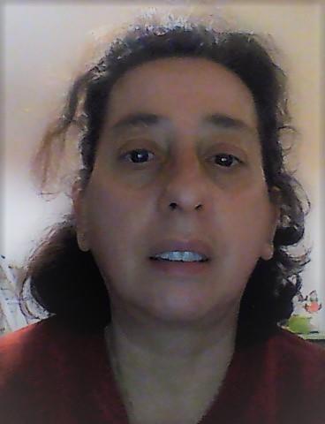 Insegnante scuola primaria impartisce lezioni d'italiano per bimbi in eta' 6 -10 anni