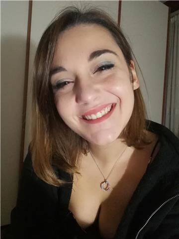 Sono una ragazza laureata in scienze dell'educazione. Offro aiuto compiti e ripetizioni in italiano, inglese, scienze umane, filosofia, storia e arte