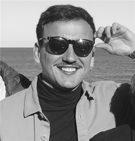 Mejora tu inglés mientras te diviertes. clases totalmente adaptables con un método eficaz e interactivo. nada de clases aburridas