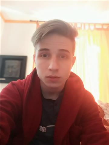 insegnante (16 anni) di inglese madrelingua per ragazzi a palermo