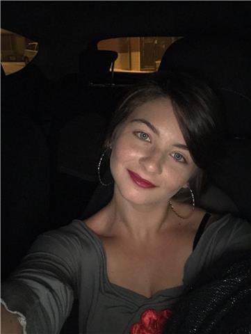 Sono una studentessa in giurisprudenza e nel tempo libero mi piace molto seguire i bambini e i loro compiti